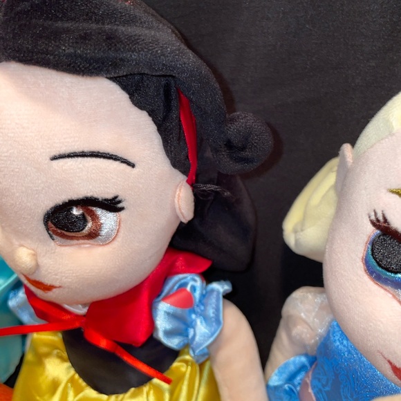 Disney Animators Collection Plush Dolls Bundle. - Picture 6 of 9